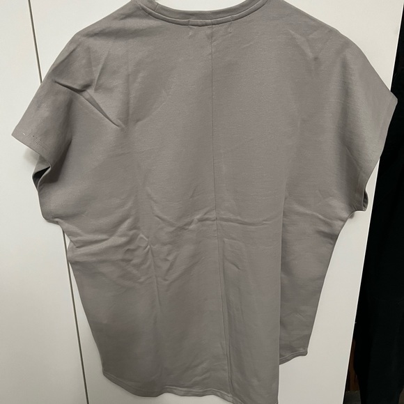 Forever 21 oversize muscle shirt - Picture 4 of 4